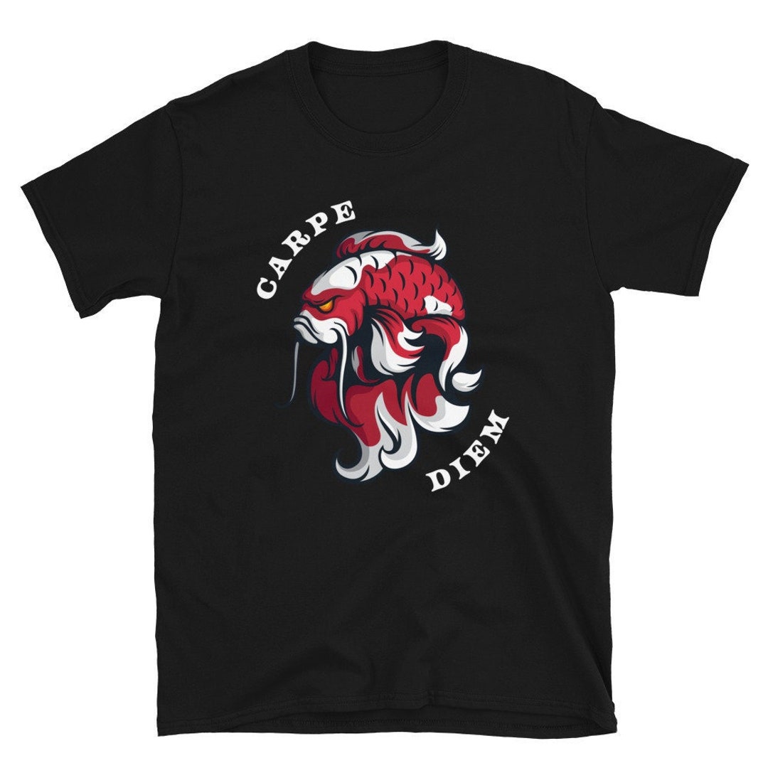 Carp Diem Nice Carp Pun T-Shirt Uomo - Design Colorato E Divertente - 100% Cotone