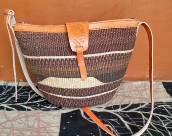 Sisal gewebte Umhängetasche Sisal gewebte Einkaufstasche Afrikanischer handgewebter Kiondo Maasai Kiondo Geschenk-Umhängetasche für Sie