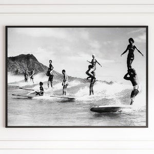 Poster de surfeurs vintage Californie rétro océan plage planches de surf été noir et blanc photographie côtière murale art déco toile encadrée