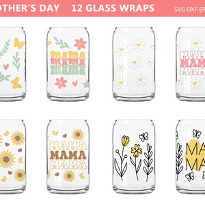 K&ouml;nnte beinhalten: Set aus 12 Glas-Wraps mit Blumen- und "MAMA"-Designs. Enth&auml;lt Schmetterlinge, Sonnenblumen und G&auml;nsebl&uuml;mchen in verschiedenen Farben. Der Text "MOTHER'S DAY" steht oben.