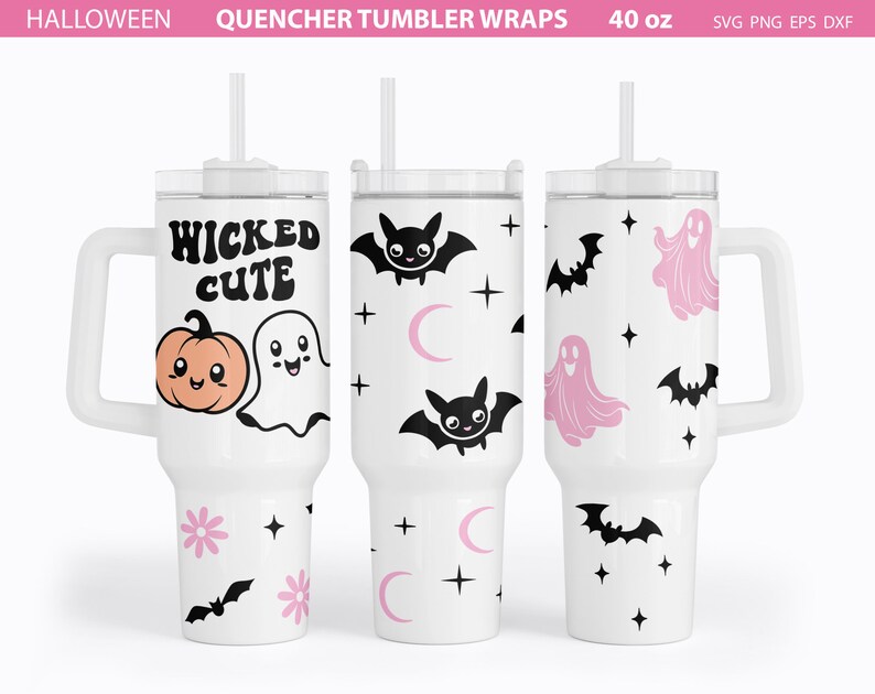 K&ouml;nnte beinhalten: Drei 40-Unzen-Becher-Verpackungen mit Halloween-Motiven. Die erste Verpackung zeigt einen K&uuml;rbis und ein Gespenst mit dem Text "Wicked Cute". Die zweite Verpackung zeigt eine schwarze Fledermaus und einen Halbmond mit rosa Sternen. Die dritte Verpackung zeigt ein rosa Gespenst und schwarze Flederm&auml;use mit rosa Sternen.