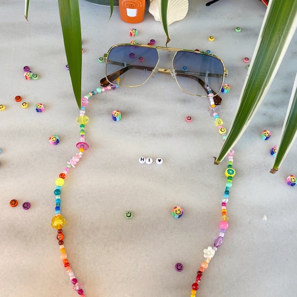 Customizable Glasses Chain - Beads and Letters (colors: pink - blue - green - yellow - purple - orange - red and others)
