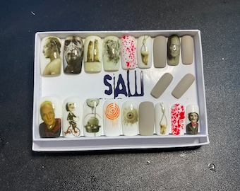 Juego completo de 20 uñas de gel… inspiradas en SAW