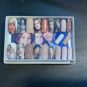 Full set of 20x nails gel….. (inspired) Lisa Marie Presley ….. any shape and length