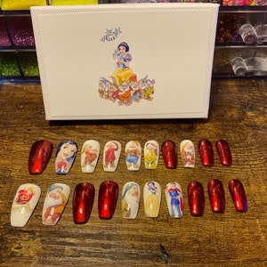 Full set of 20x nails gel….. Disney inspired SNOW WHITE and dwarfs…any shape and length