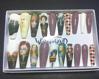 Komplettes Set 20x Nägel Gel… inspiriert von Alice im Wunderland (Film)