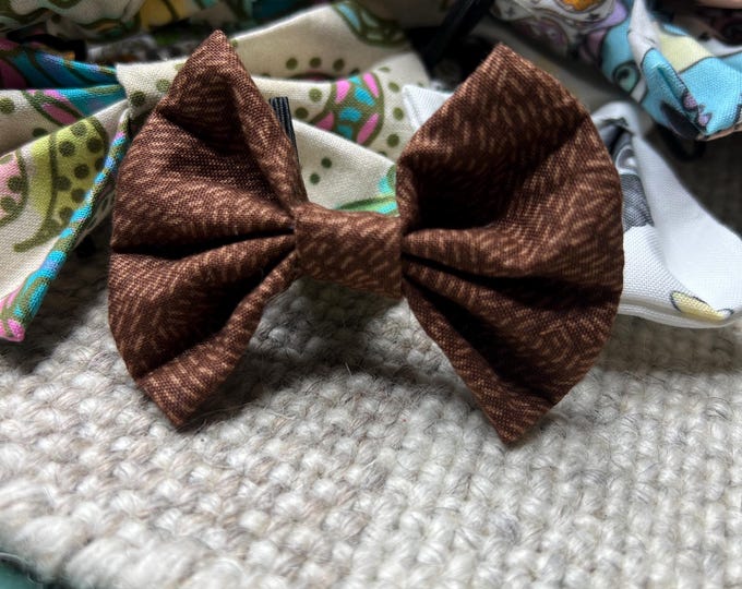 Dog Bow Tie Collar Accessory | Elastic Slide-On Bow | Unique Handmade Fabric | XS–XXL | Fits Any Collar | Pet Outfit Accessory