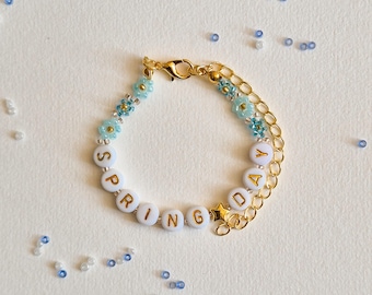 Pulsera de la amistad del día de primavera