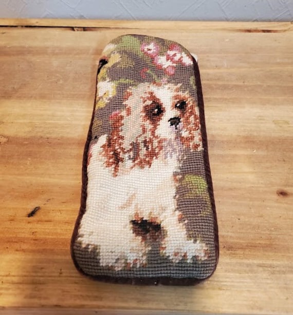 Vintage Cocker Spaniel Dog Needlepoint Eyeglass Ca