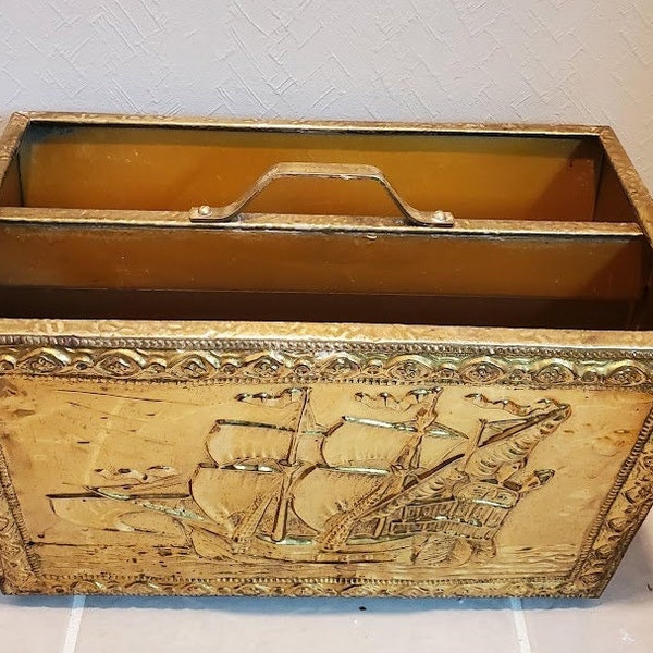 Vintage Magazine Rack - Etsy