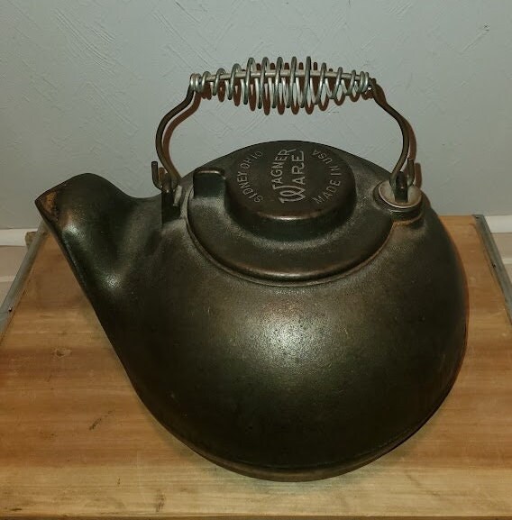 Vintage Wagner Wagner Cast Iron Tea Kettle Antique Cast Iron Vintage Wagner Wagner Cast Iron Tea Kettle Antique Cast Iron