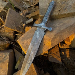 Daga personalizada/daga hecha a mano/daga con cuerpo de Damasco/cuchillo de campamento/cuchillo vikingo/regalo de guata/para cada ocasión/feliz ocasión/el mejor regalo de EE. UU./regalo para hombre