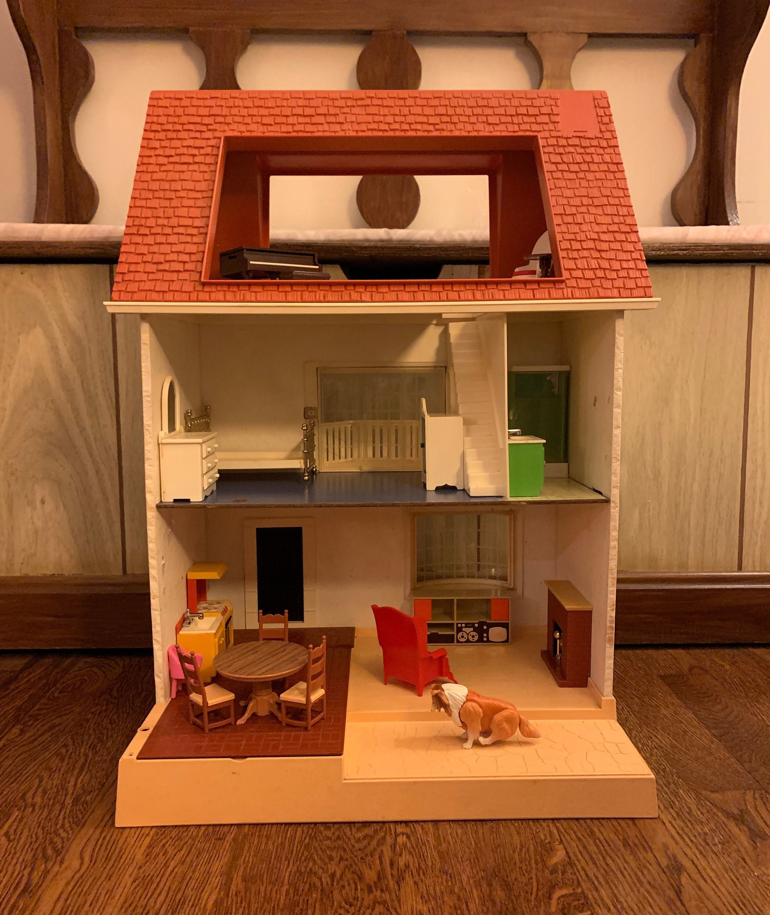 Maison de poupée miniature bricolage avec accessoires de meubles Puzzle  House Creative pour Sunshine Town 