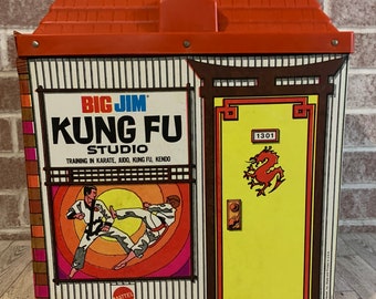 Mattel Folding Fold Up “Big Jim” Kung Fu Studio 1301 | 1970’s