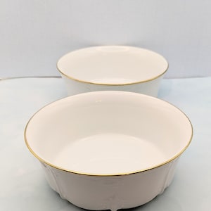Vintage Set of 2 BARONESSE WHITE Fruit or Cereal BOWL with Gold Rim  by Titschenreuth Germany Hutschenreuther Beautiful Pre-Owned