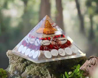 Gomati Chakra Pyramid: Orgonite Crystal with Shri Yantra & Rudraksha