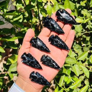 Black Obsidian Arrowheads: Gemstone Carving & Jewelry Making (1.25&quot;)