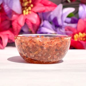 Carnelian Crystal Chip Bowl – 3&quot; Handmade Resin Crystal Bowl for Altar Decor, Energy Healing, Spiritual Gifts, Boho Home Decor, Chakra Bowl