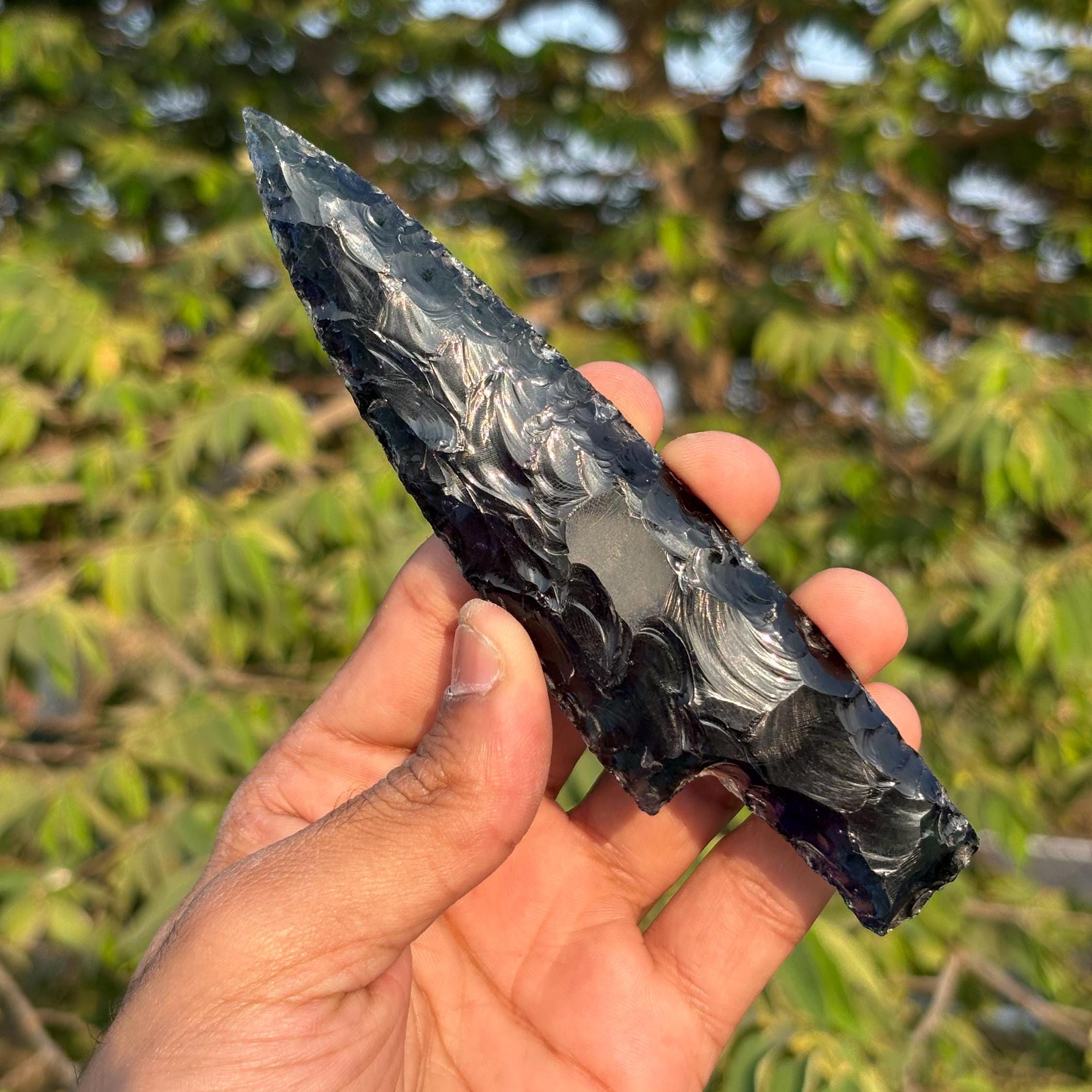 手作りの青黒曜石ナイフ：火山ガラスのアタメ、クリスタル儀式用具