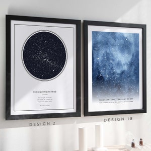 Puede incluir: Dos mapas estelares enmarcados con fondos de acuarela azul y blanco. La imagen de la izquierda presenta un c&iacute;rculo azul oscuro con estrellas blancas que representan el cielo nocturno del 19 de septiembre de 2017. La imagen de la derecha presenta un fondo de acuarela azul con estrellas blancas. El texto "THE NIGHT WE MARRIED" est&aacute; debajo del c&iacute;rculo en la imagen de la izquierda. El texto "THE STARS ABOVE, THE NIGHT WE MET" est&aacute; debajo de la acuarela en la imagen de la derecha. El texto "DESIGN 2" est&aacute; debajo de la imagen de la izquierda y el texto "DESIGN 18" est&aacute; debajo de la imagen de la derecha.
