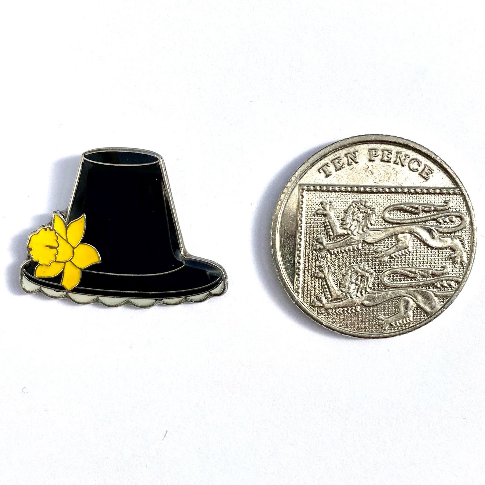 Wales I welsh ladies hat I Metal Enamel I Lapel Tie Pin Badge Etsy