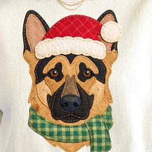 キルティングされたジャーマンシェパードのクリスマスPNG、パッチワークの犬のクリップアート（デジタルダウンロード）