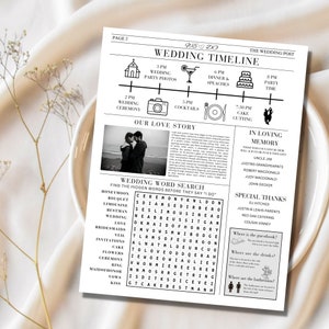 K&ouml;nnte beinhalten: Eine schwarz-wei&szlig;e Hochzeitsanzeige im Stil einer Zeitung. Die Anzeige enth&auml;lt einen Hochzeitsplan, eine Liebesgeschichte, eine Hochzeit-Wortsuche und eine Liste der Personen, denen man danken m&ouml;chte. Der Text enth&auml;lt die W&ouml;rter "We Do" und "The Wedding Post".
