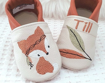 Fuchs Lederpuschen – niedlich & personalisiert mit Name – Geschenk zur Geburt oder zum 1. Geburtstag