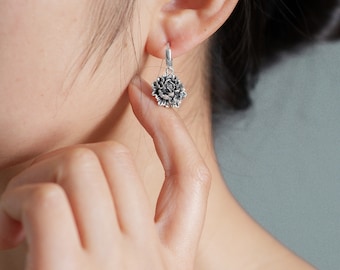 Weiduoli S925 Sterling Silver Vintage Engraving Peony Flower Ladies Earrings Ear Jewelry Weiduoli S925 Sterling Silver Vintage Engraving Peony Flower Ladies Earrings Ear Jewelry