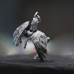 silver horse pendant Necklace,silver Unicorn jewelry,animal pendant,Horse Necklace,Symbol of Freedom,fantasy jewelry,3D horse pendant
