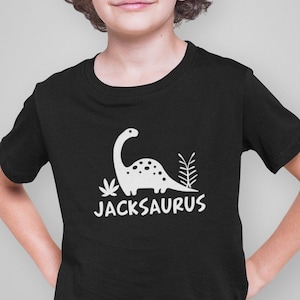 Gepersonaliseerde T-shirt Naam saurus Brachiosaurus Jongens Meisjes Leuke dinosaurus Verjaardagscadeau Kerstcadeau Cartoonliefhebbers Unisex-shirt
