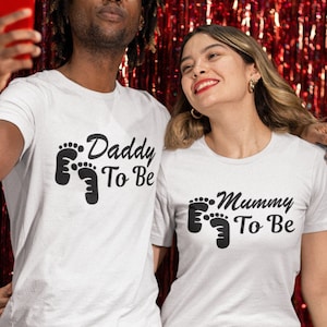 Mummy Daddy To Be T-shirt, pasujący prezent dla nowych rodziców, koszulka dla taty, koszulka dla mamy, koszulka dla nowego taty, nowa mama, zabawna koszulka z ogłoszeniem o narodzinach dziecka