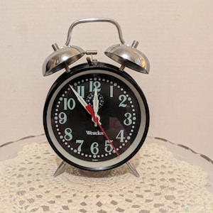 Vintage WESTCLOX Black and Silver Mechanical Wind Up Alarm Clock, Classic Twin Bell Alarm Clock