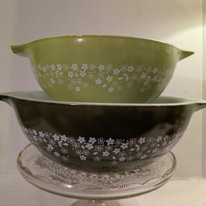 Vintage Pyrex Second Issue Spring Blossom Cinderella Nesting Mixing Bowls 443 and 444, MCM Retro Pyrex