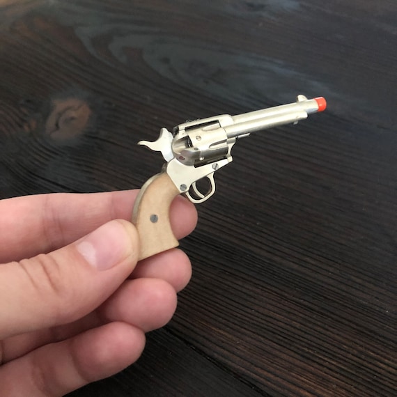 Revolver Colt Peacemaker — 2mm Cowboy Gun M1873 - Etsy