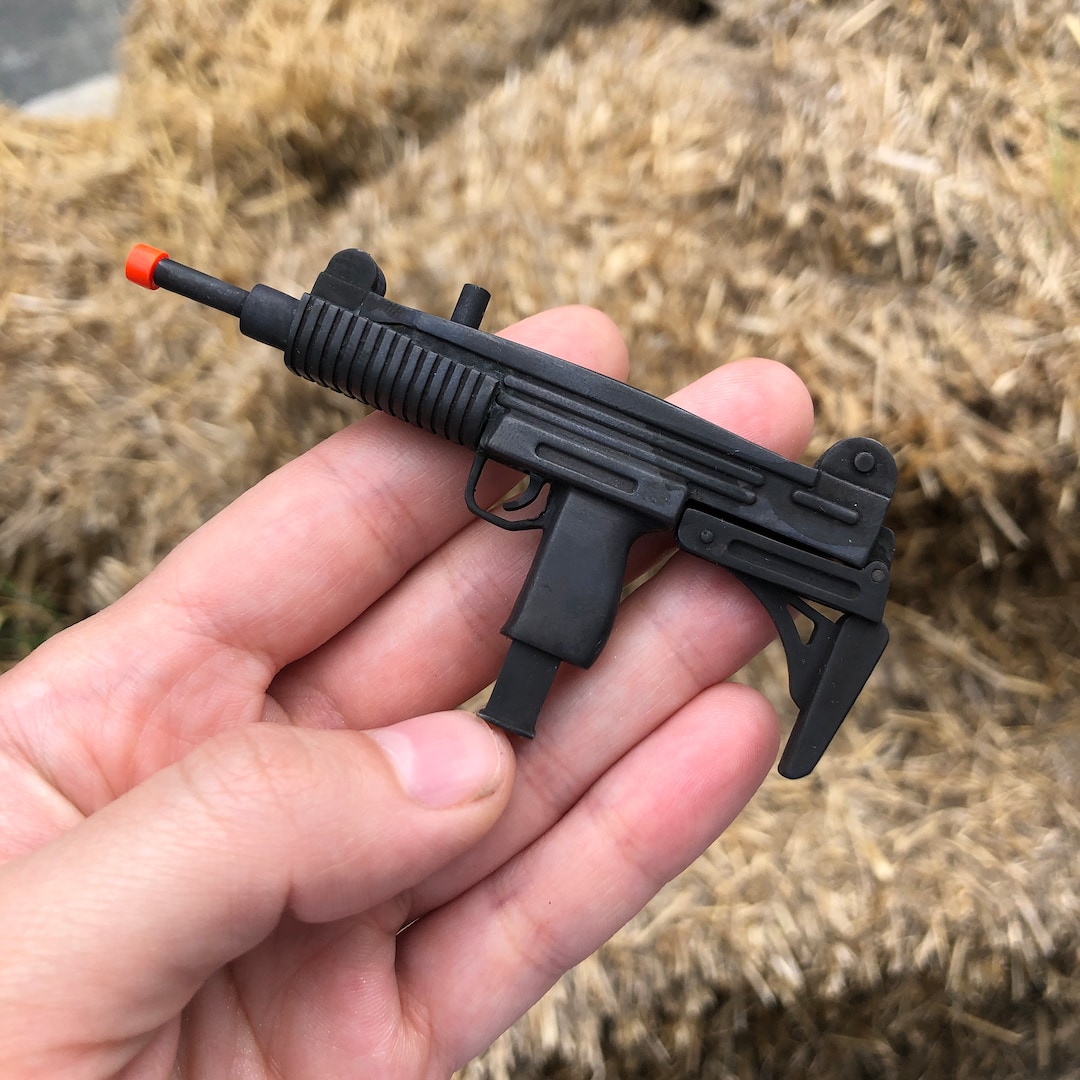 Miniature Uzi Submachine Gun Scale 15 Military Model Metal Etsy