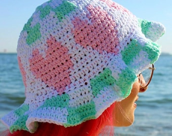 Checkered Hearts Bucket Hat