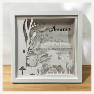 Scatola d'ombra 3D con illuminazione a LED “Magic Forest” - personalizzabile