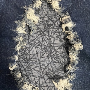 Scribble Patch, Aufnäher zum aufbügeln, Patches für Jeans, einfach aufbügelbares Patch, Jeans reparieren, Stoffflicken, handgemacht, waschbar
