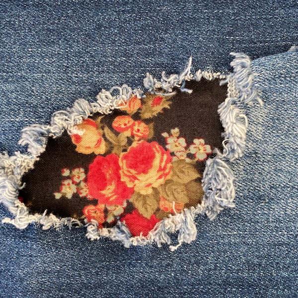 Flower Patch, iron on patch, cool patches for jeans, easy to apply, ripped jeans, decorative patches, upcycled denim, knee patches, washable