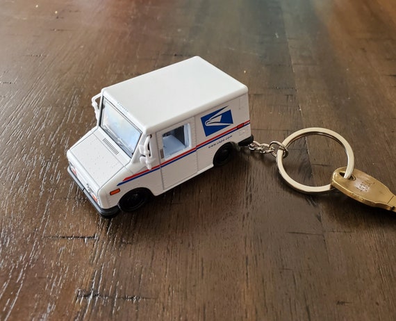 1:72 Scale Pullback Racer USPS LLV Keychain United States Postal Service Truck Key-chain Model Shipping Daily!