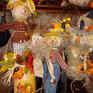 Scarecrow Trio - Farmhouse, Country, Rustic, Primitive, Fall, Autumn, scarecrow, arrangement