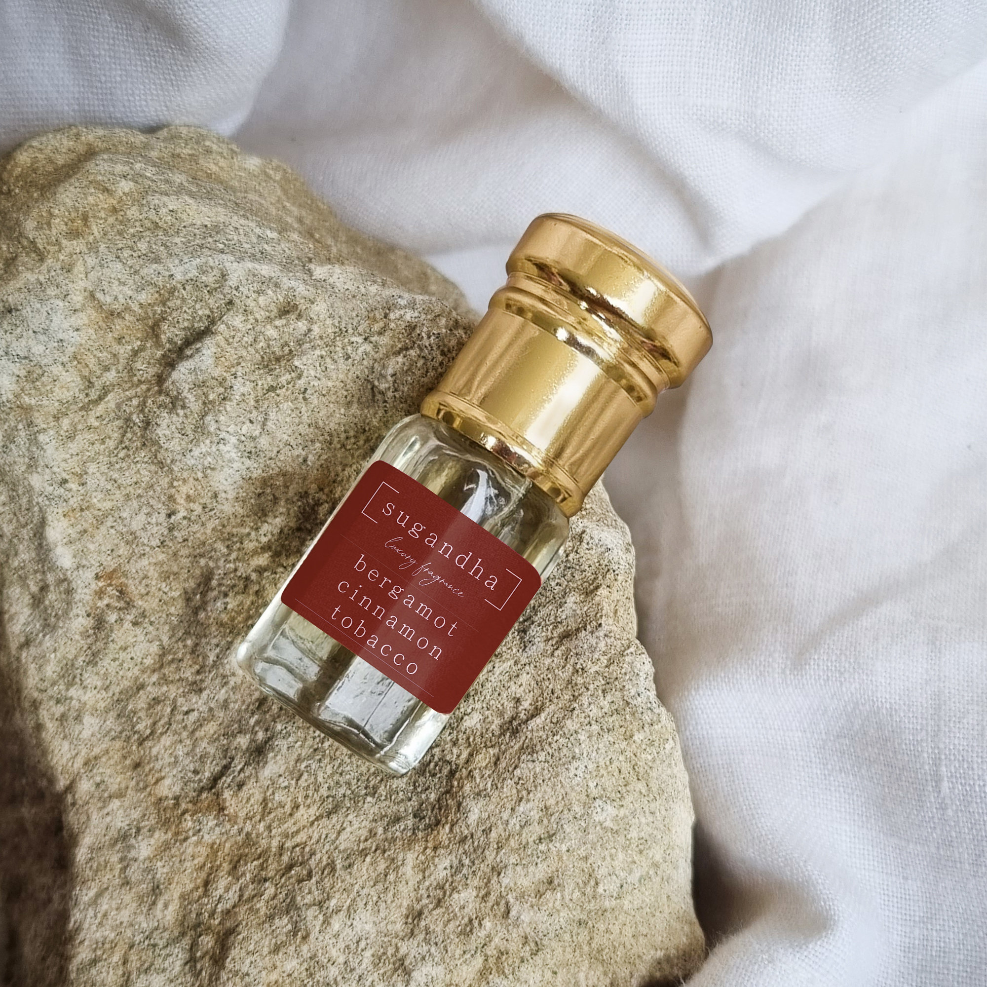 Bergamot - Cinnamon - Tobacco Unisex Perfume // Alcohol Free, Vegan,  Cruelty Free Roll-on Perfume. Long Lasting and Travel Size Perfume