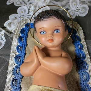 Antique Baby Jesus, 24 cm, Baby Jesus with Bed, Nativity Baby Jesus, Plaster Statue, Religious Art, Crystal Eyes