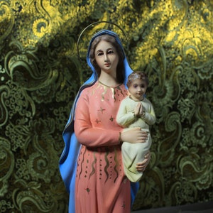 Virgin and Child Statue, Old Vintage Virgin, Virgin Sculpture, Plaster