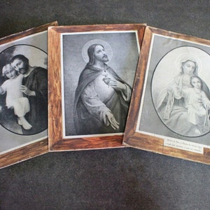 3 Litografías Religiosas, Litografía Corazón de Jesús, Litografía San José y Niño, Litografía Virgen con Niño, Litografías sobre Cartón.
