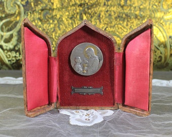 Triptych Case "Ecce Panis Angelorum", Folding Triptych, Portable Chapel, Jesus Plaque, Altar Triptych, Table Triptych
