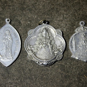 Médailles Anciennes, Lot de Médailles Vierges, Grandes Médailles en Aluminium. Lot de médailles religieuses.