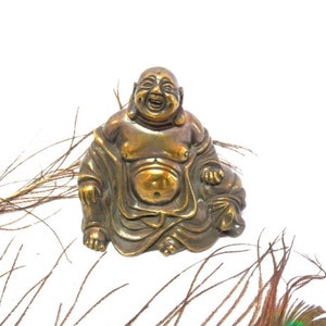 Antyczny brązowy Budda, szczęśliwy Budda, posąg Buddy, medytująca rzeźba Buddy, starożytny obraz Buddy, rzeźba orientalna, postać Buddy