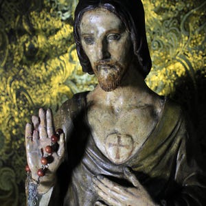 Sacred Heart of Jesus Sculpture, Christ Sculpture, Sacred Heart, Jesus Figure, Plaster Sculpture of Jesus, Templar Cross.